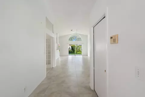 Entry Way - 165 St Michaels Ct, Jupiter, FL 33458 photo 3 of 3