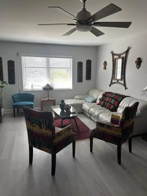 119 NE 19th Ct #209G, Wilton Manors, FL 33305