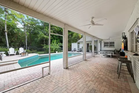 Exterior - 8165 NW 47th Dr, Coral Springs, FL 33067 photo 6 of 15