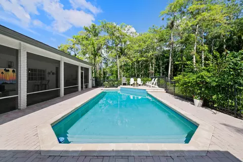 Exterior - 8165 NW 47th Dr, Coral Springs, FL 33067 photo 2 of 15