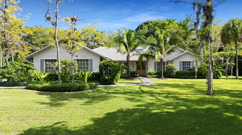 8165 NW 47th Dr, Coral Springs, FL 33067