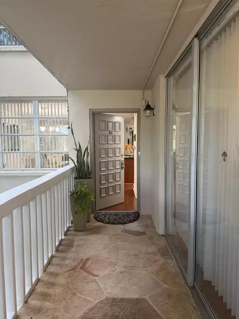 7011 Environ Blvd #210, Lauderhill, FL 33319