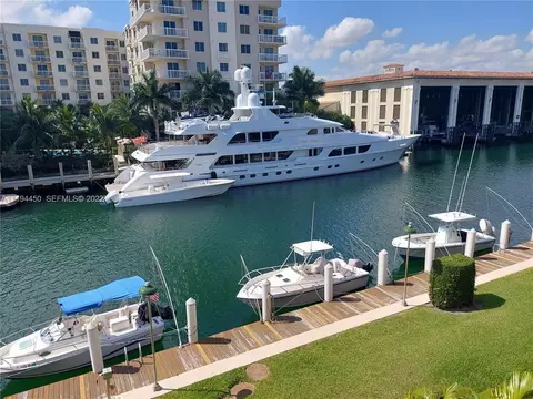 1700 SE 15th St SE #309, Fort Lauderdale, FL 33316