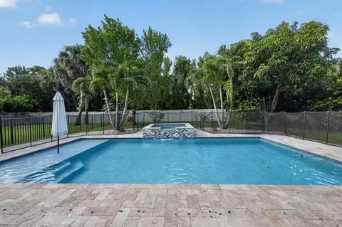 Exterior - 7050 Limestone Cay Rd, Jupiter, FL 33458 photo 3 of 5