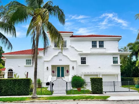 233 Pershing Way, West Palm Beach, FL 33401