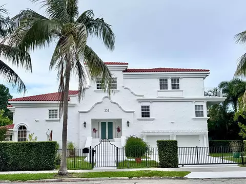233 Pershing Way, West Palm Beach, FL 33401
