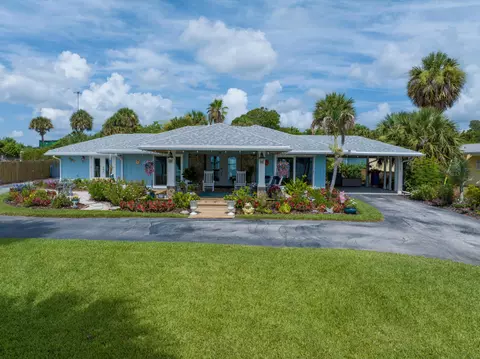 1711 S Indian River Dr, Fort Pierce, FL 34950