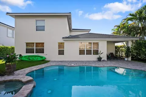 Exterior - 464 Oriole Ln, Jupiter, FL 33458 photo 2 of 3