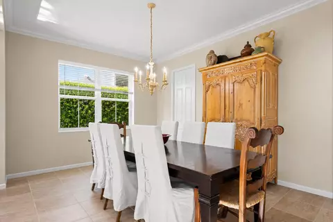 Dining - 464 Oriole Ln, Jupiter, FL 33458 photo 4 of 4
