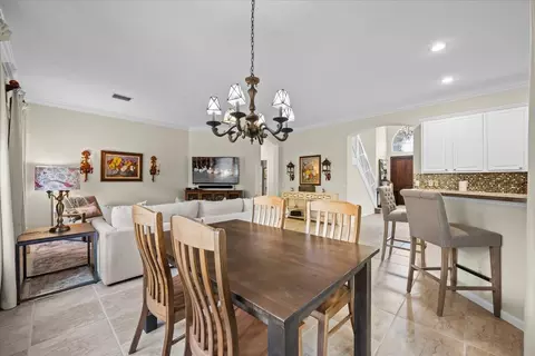 Dining - 464 Oriole Ln, Jupiter, FL 33458 photo 4 of 4