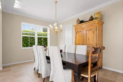 Dining - 464 Oriole Ln, Jupiter, FL 33458 photo 2 of 4