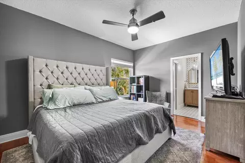 Bedroom - 464 Oriole Ln, Jupiter, FL 33458 photo 4 of 6