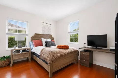 Bedroom - 464 Oriole Ln, Jupiter, FL 33458 photo 6 of 6