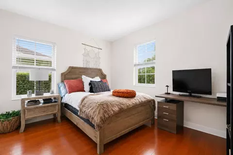 Bedroom - 464 Oriole Ln, Jupiter, FL 33458 photo 6 of 6