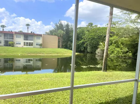 463 Lake Frances Dr #463, West Palm Beach, FL 33411