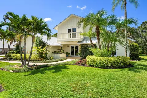 Exterior - 19646 Red Maple Ln, Jupiter, FL 33458 photo 13 of 14