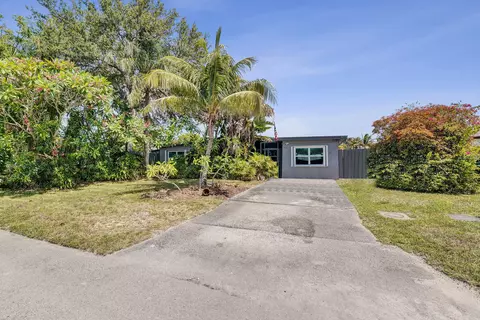 2740 SW 46th Ct, Fort Lauderdale, FL 33312