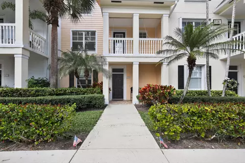 156 Aragon Way, Jupiter, FL 33458 photo 2