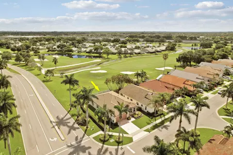 6272 Harbour Club Dr, Lake Worth, FL 33467