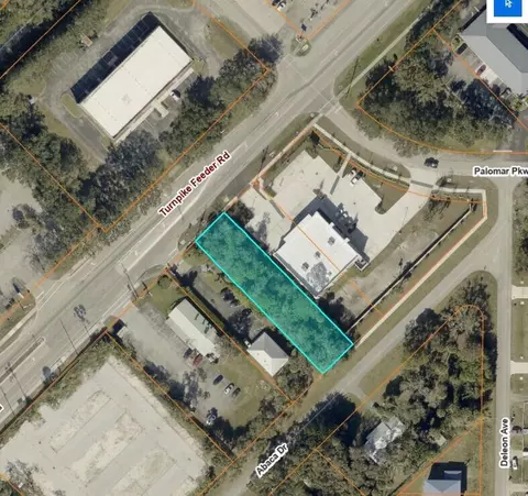5024 Turnpike Feeder Rd, Fort Pierce, FL 34951