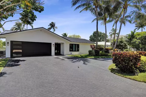933 Banyan Dr, Delray Beach, FL 33483
