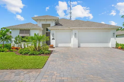 4090 Tower Pointe Way, Vero Beach, FL 32967