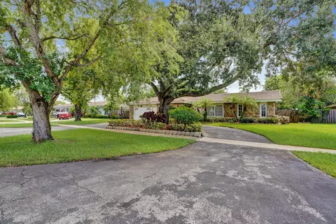 1040 SW 75th Ave, Plantation, FL 33317