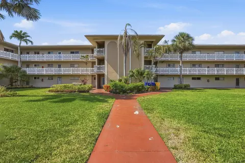 2606 Garden Dr S #305, Lake Worth, FL 33461