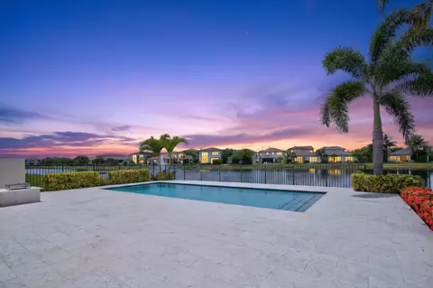 8236 Grand Prix Ln, Boynton Beach, FL 33472