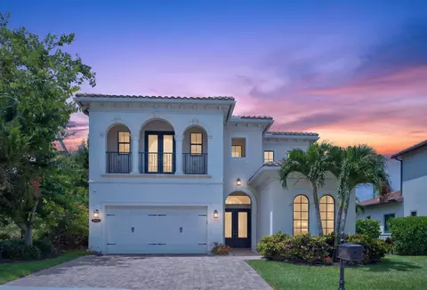 8236 Grand Prix Ln, Boynton Beach, FL 33472