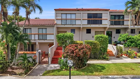 4012 Del Rio Way, Sunrise, FL 33351