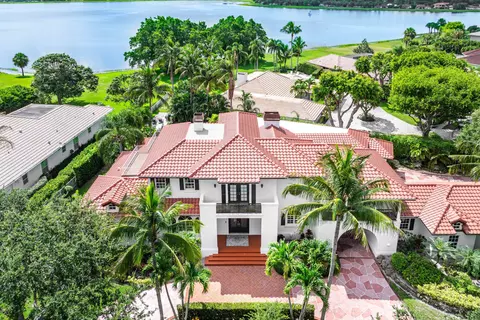 2 Firestone Cir, West Palm Beach, FL 33401