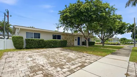 21020 Highland Lakes Blvd, Miami, FL 33179