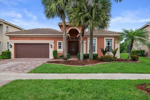 2112 Bellcrest Ct, Royal Palm Beach, FL 33411