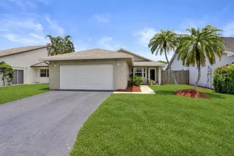8340 SW 41st St, Davie, FL 33328