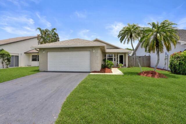 8340 SW 41st St, Davie, FL 33328