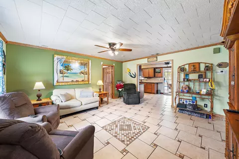 Living - 1005 Mohawk St, Jupiter, FL 33458 photo 1 of 2