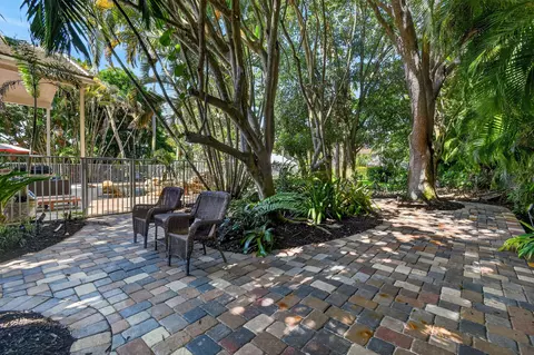 276 Swan Ln, Jupiter, FL 33458 photo 6
