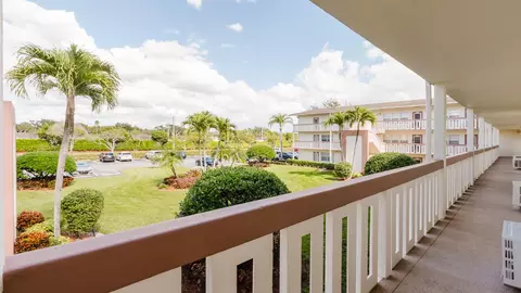 Exterior - 272 Preston G Way, Boca Raton, FL 33434 photo 2 of 4