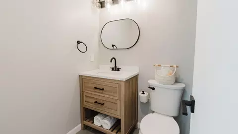 Bath - 272 Preston G Way, Boca Raton, FL 33434 photo 2 of 4