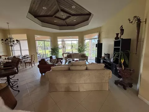 5305 Brooklawn Ter, Boynton Beach, FL 33437