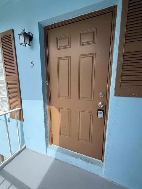 4951 Wedgewood Way #5, West Palm Beach, FL 33417