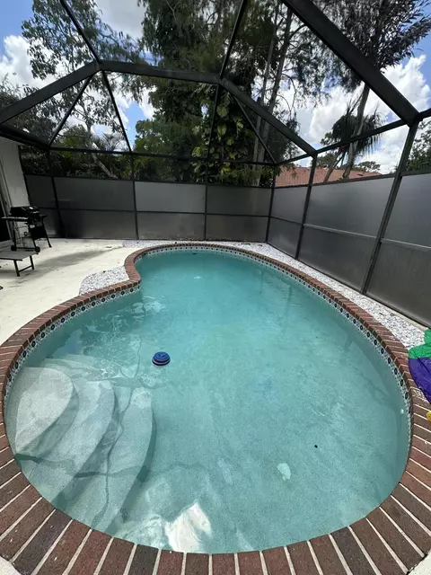 1255 Periwinkle Pl, Wellington, FL 33414