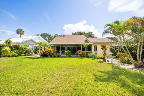 Exterior - 224 Cape Pointe Cir, Jupiter, FL 33477 photo 9 of 15