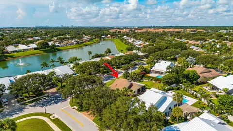 View/Area - 224 Cape Pointe Cir, Jupiter, FL 33477 photo 3 of 7