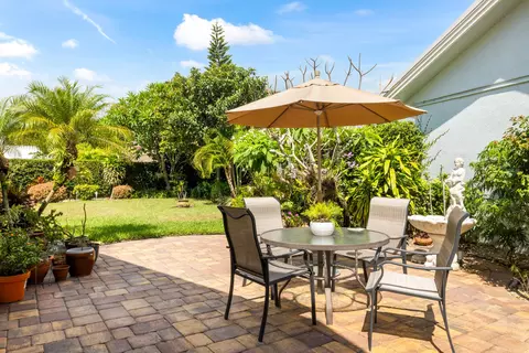 Exterior - 224 Cape Pointe Cir, Jupiter, FL 33477 photo 14 of 15
