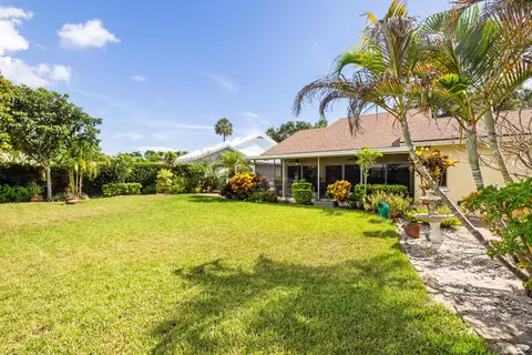 Exterior - 224 Cape Pointe Cir, Jupiter, FL 33477 photo 10 of 15