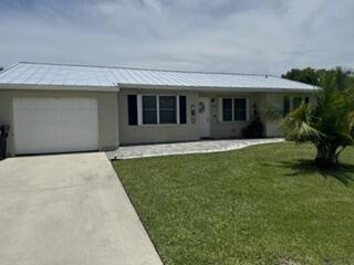 2341 SE West Blackwell Dr, Port Saint Lucie, FL 34952