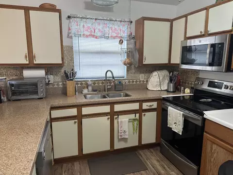Kitchen - 1110 3rd St, Okeechobee, FL 34974 photo 1 of 2