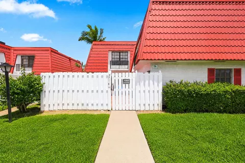 2716 Yale Ln, Boynton Beach, FL 33426